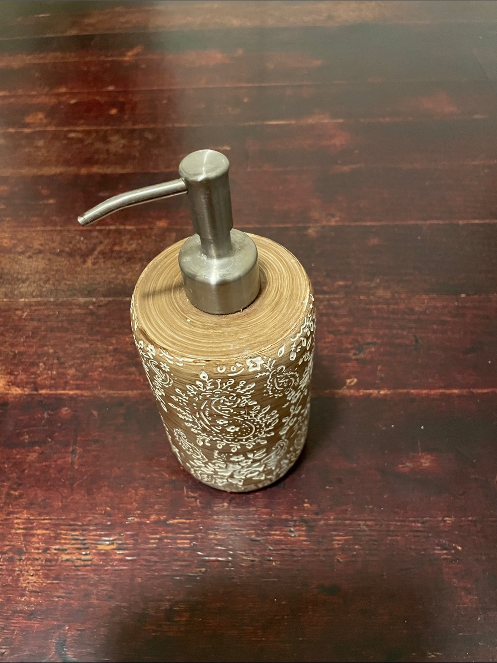 Ceramic soap dispenser
